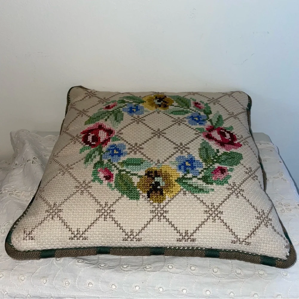 Vintage Handmade Floral Roses Embroidered Needlepoint Accent Throw Pillow